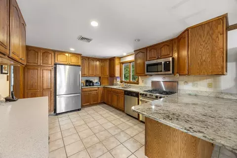 2 Franconia Ave, Wareham, MA 02571 photo 15
