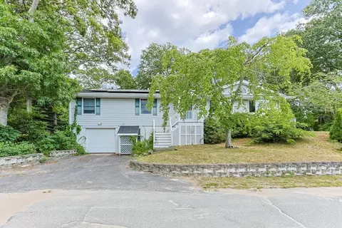 2 Franconia Ave, Wareham, MA 02571 photo 3