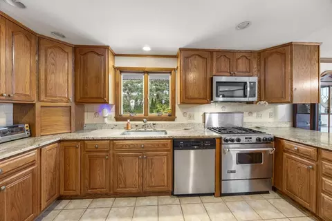 2 Franconia Ave, Wareham, MA 02571 photo 16