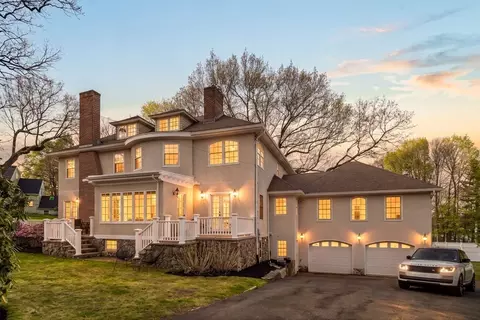 10 Rangeley Rd, Winchester, MA 01890