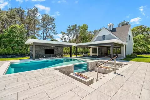 171 Searsville Rd, Dennis, MA 02660