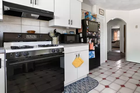 Kitchen - 20 Shepherd St, Gloucester, MA 01930 photo 6 of 7