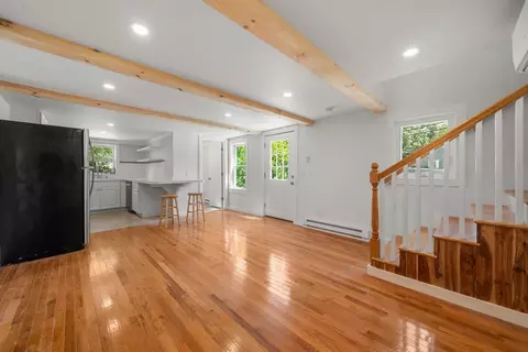 Living - 29 Sandwich Rd, Wareham, MA 02571 photo 3 of 5
