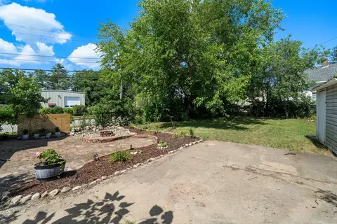 Exterior - 29 Sandwich Rd, Wareham, MA 02571 photo 5 of 6