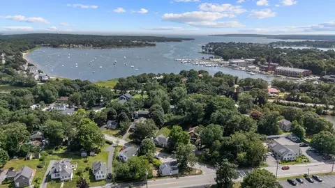 View/Area - 29 Sandwich Rd, Wareham, MA 02571 photo 1 of 4