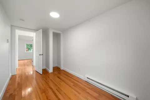 Bedroom - 29 Sandwich Rd, Wareham, MA 02571 photo 5 of 6