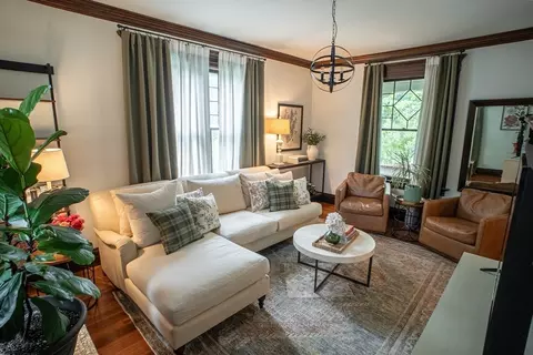37 Pineywoods Ave, Springfield, MA 01108 photo 8