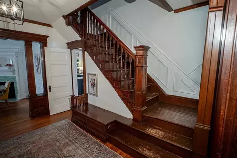 37 Pineywoods Ave, Springfield, MA 01108 photo 5