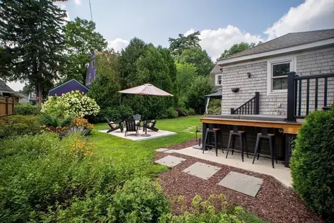 37 Pineywoods Ave, Springfield, MA 01108 photo 35