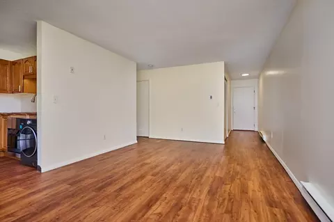 Living - 170 E Hadley Rd #85, Amherst, MA 01002 photo 1 of 3