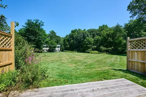 Exterior - 170 E Hadley Rd #85, Amherst, MA 01002 photo 7 of 8