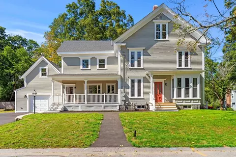 37 School St, Merrimac, MA 01860