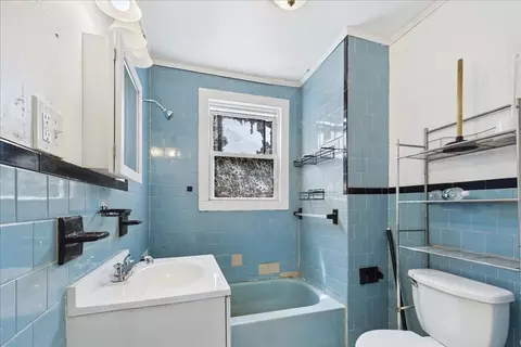 Bath - 121 Almy St, Fall River, MA 02720 photo 1 of 3