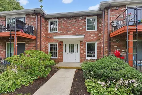 79 Fountain Ln #16, Weymouth, MA 02190