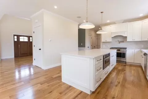 18 Cooper Rd, Seekonk, MA 02771