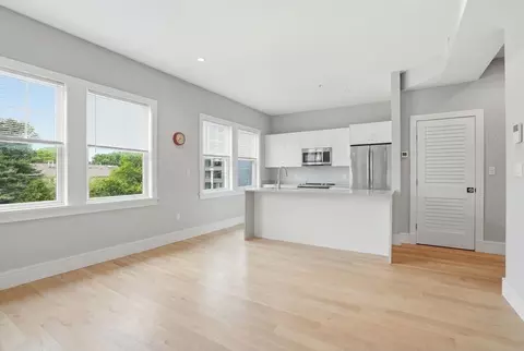717 Centre St, Jamaica Plain, MA 02130