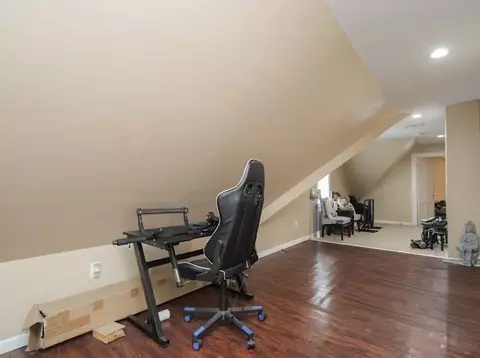 Entry Way - 44-46 Dawes St, Springfield, MA 01109 photo 3 of 3