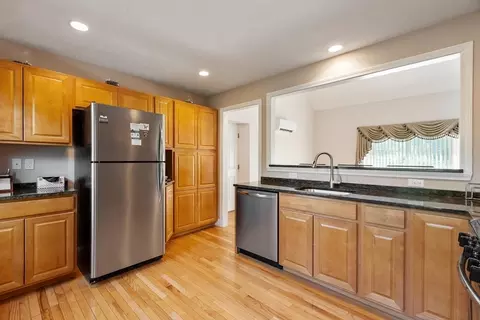 Kitchen - 2 Adams Cir, Harvard, MA 01451 photo 4 of 8