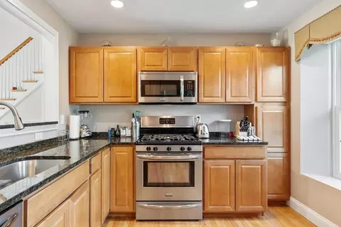 Kitchen - 2 Adams Cir, Harvard, MA 01451 photo 2 of 8