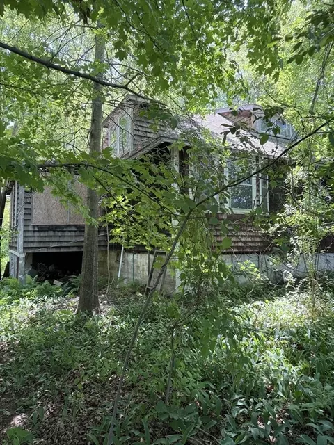 Exterior - 78 E Main St, Georgetown, MA 01833 photo 5 of 6