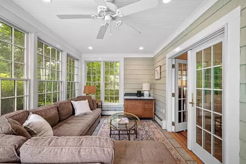12 Robert Rd, Marblehead, MA 01945 photo 9