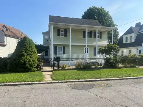 28 Gosnold St, New Bedford, MA 02740