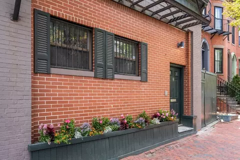 8 Dartmouth St #5, Boston, MA 02116