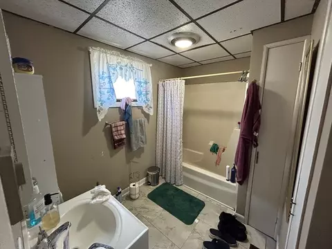 Bath - 89 Mill St, Worcester, MA 01603 photo 2 of 3