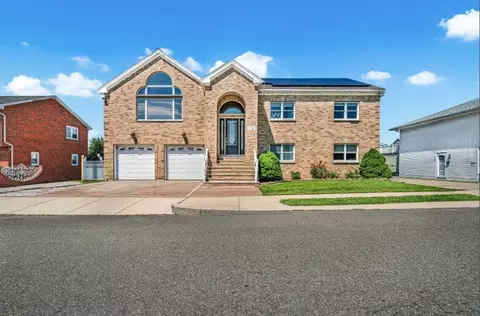 33 Tedford Ave, Revere, MA 02151