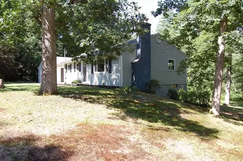 Exterior - 85 Baldwin Dr, Hampden, MA 01036 photo 2 of 5