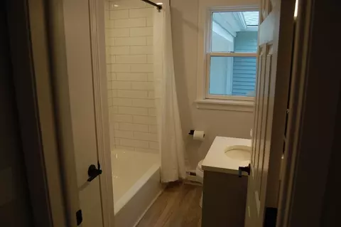Bath - 85 Baldwin Dr, Hampden, MA 01036 photo 2 of 2
