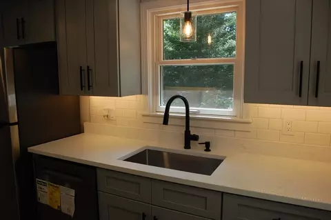 Kitchen - 85 Baldwin Dr, Hampden, MA 01036 photo 1 of 2