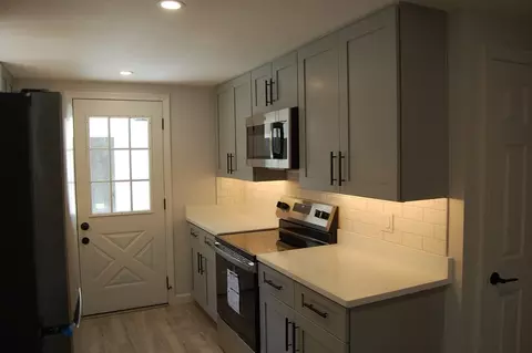 Kitchen - 85 Baldwin Dr, Hampden, MA 01036 photo 2 of 2