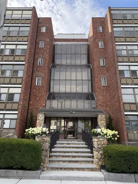40 Greenleaf St #506, Quincy, MA 02169