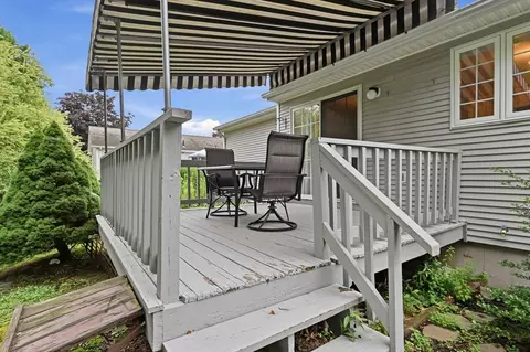 Exterior - 14 Florence Rd, Easthampton, MA 01027 photo 10 of 10