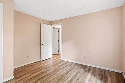Bedroom - 14 Florence Rd, Easthampton, MA 01027 photo 3 of 4