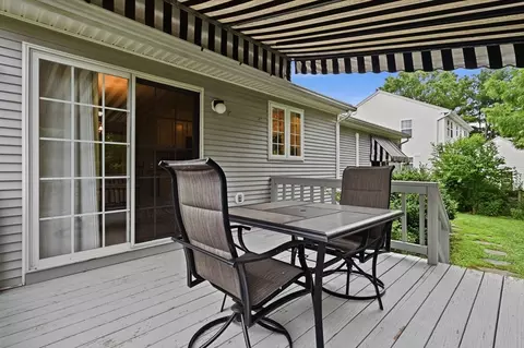 Exterior - 14 Florence Rd, Easthampton, MA 01027 photo 5 of 10