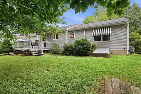 Exterior - 14 Florence Rd, Easthampton, MA 01027 photo 8 of 10