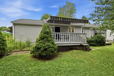Exterior - 14 Florence Rd, Easthampton, MA 01027 photo 6 of 10