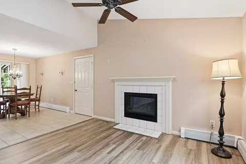 Living - 14 Florence Rd, Easthampton, MA 01027 photo 1 of 8
