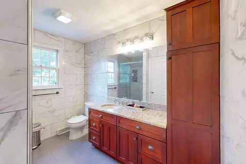 Bath - 79 Summer St, Walpole, MA 02071 photo 2 of 4