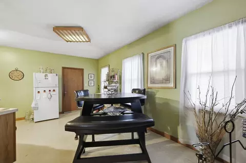 Dining - 19-21 Rutledge Ave, Springfield, MA 01105 photo 1 of 1