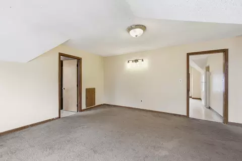 Living - 19-21 Rutledge Ave, Springfield, MA 01105 photo 2 of 6