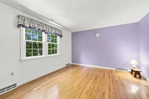 Bedroom - 76 Mohawk Dr, Longmeadow, MA 01106 photo 5 of 6