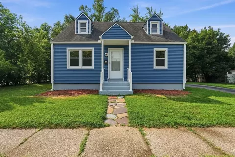 Exterior - 15 Pear St, Springfield, MA 01109 photo 2 of 6