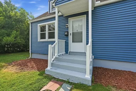 Exterior - 15 Pear St, Springfield, MA 01109 photo 4 of 6