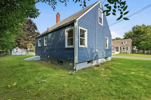 Other - 15 Pear St, Springfield, MA 01109 photo 5 of 6