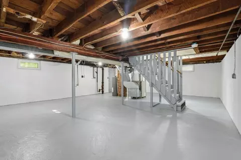 Other - 15 Pear St, Springfield, MA 01109 photo 2 of 6