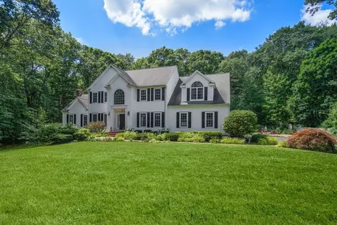 Exterior - 66 Glenview St, Upton, MA 01568 photo 13 of 13