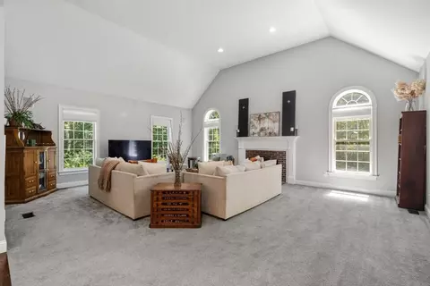 Living - 66 Glenview St, Upton, MA 01568 photo 1 of 3